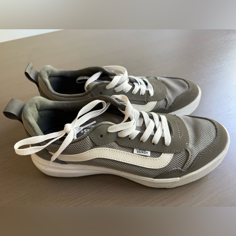 New Van’s Ultra Range 2.0 Shoes in Gray
